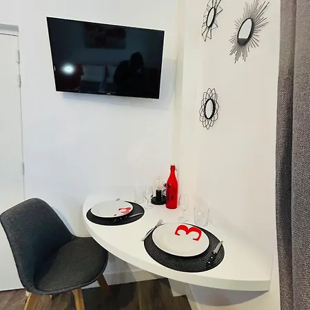 Casa Saint Joseph - Premium Rouge أنجير